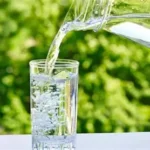 Ahli Kesehatan Dorong Masyarakat Konsumsi Air Minum Layak dan Aman