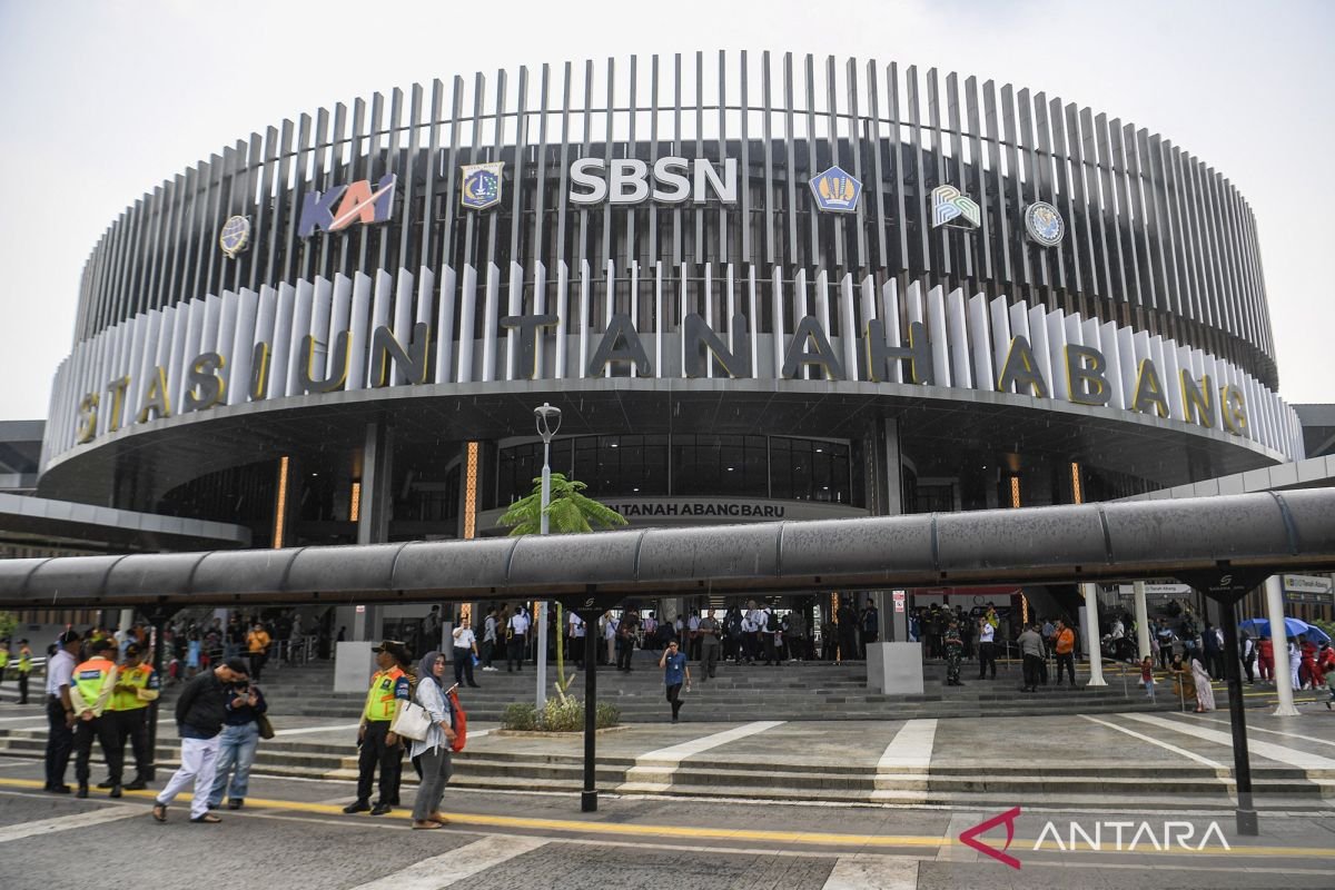 Disambut AHY-Pramono, Prabowo Hadiri Peresmian Stasiun Tanah Abang Baru